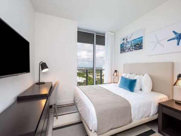Incredible Oceanfront 3 Bedroom Condo in Hollywood