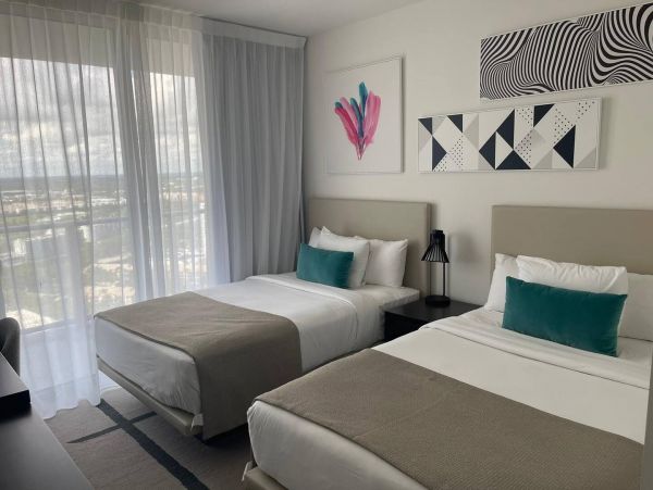 Incredible Oceanfront 3 Bedroom Condo in Hollywood