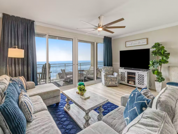 Luxurious Gulf-Front 3-Bedroom Condo with Unmatched Views in Destin