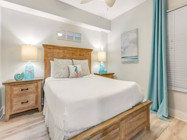 Luxurious Gulf-Front 3-Bedroom Condo with Unmatched Views in Destin