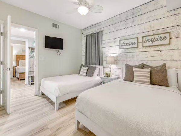 Luxurious Gulf-Front 3-Bedroom Condo with Unmatched Views in Destin