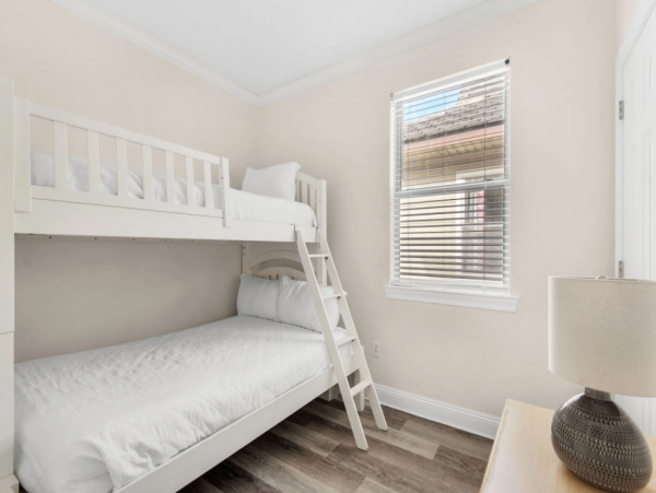 Destin Vacation Rental: Steps from Crystal Beach