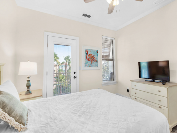 Destin Vacation Rental: Steps from Crystal Beach
