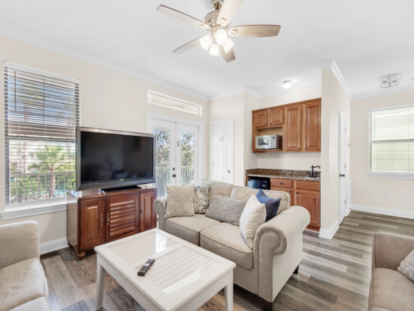 Destin Vacation Rental: Steps from Crystal Beach