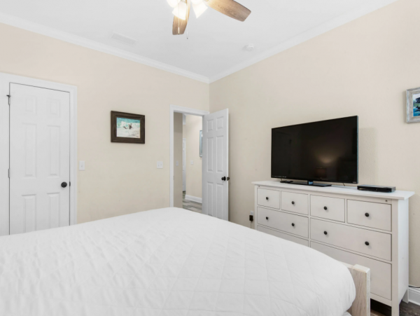 Destin Vacation Rental: Steps from Crystal Beach