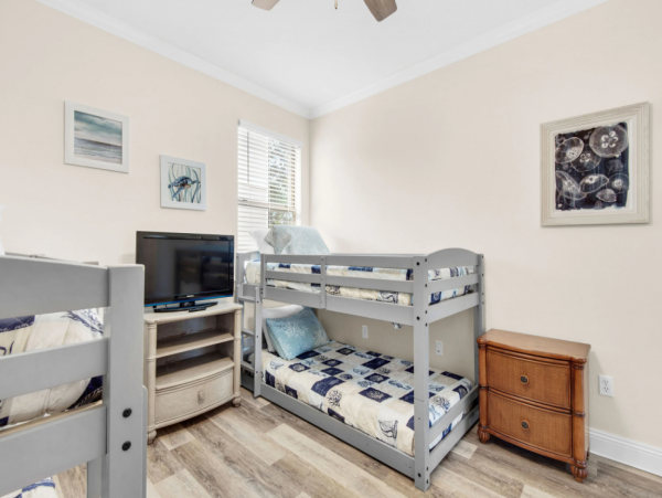 Destin Vacation Rental: Steps from Crystal Beach