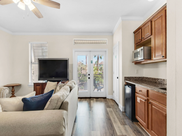 Destin Vacation Rental: Steps from Crystal Beach