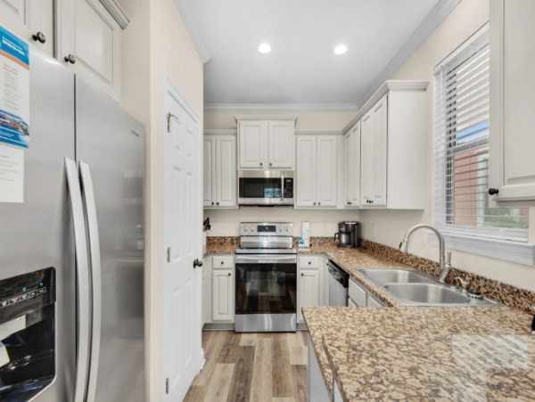 Destin Vacation Rental: Steps from Crystal Beach