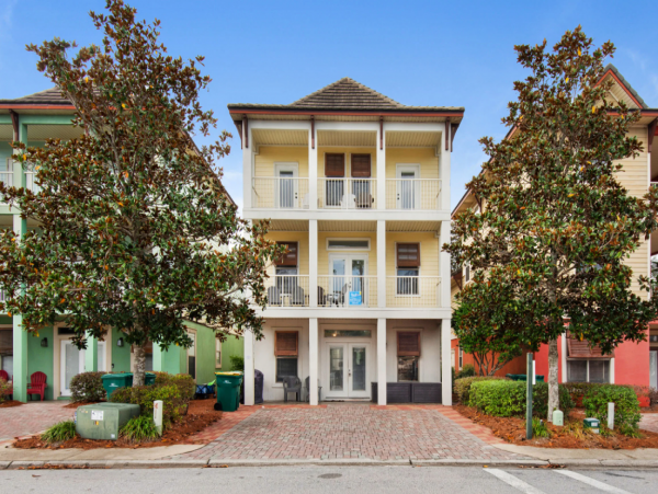 Destin Vacation Rental: Steps from Crystal Beach