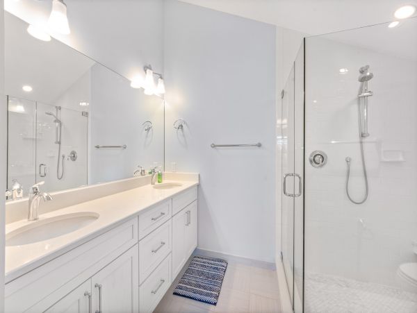 Anna Maria 3 Bedroom Vacation Pool Home Close to Beach