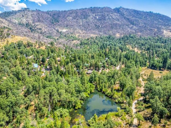 Peaceful Mountain Retreat 7 BR North Fork Vacation Home