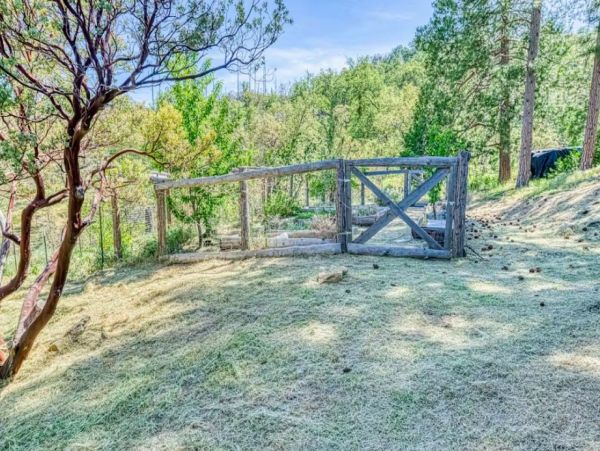 Peaceful Mountain Retreat 7 BR North Fork Vacation Home