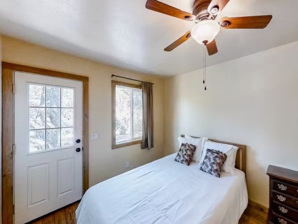 Peaceful Mountain Retreat 7 BR North Fork Vacation Home