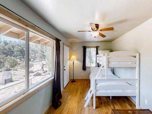 Peaceful Mountain Retreat 7 BR North Fork Vacation Home
