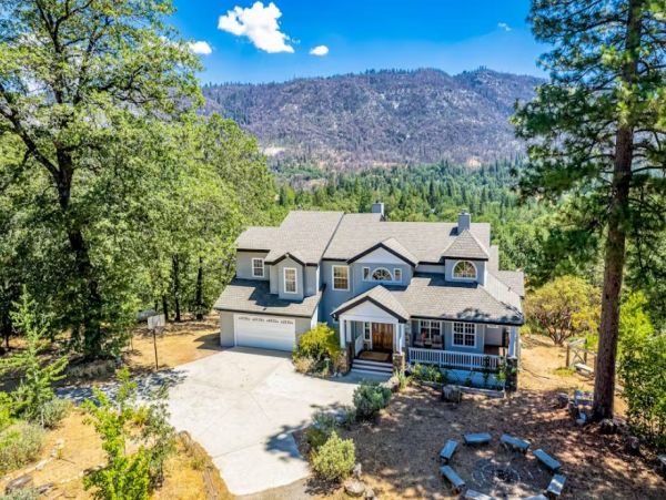 Peaceful Mountain Retreat 7 BR North Fork Vacation Home