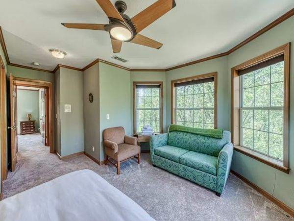 Peaceful Mountain Retreat 7 BR North Fork Vacation Home