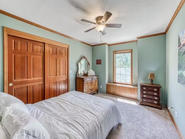 Peaceful Mountain Retreat 7 BR North Fork Vacation Home