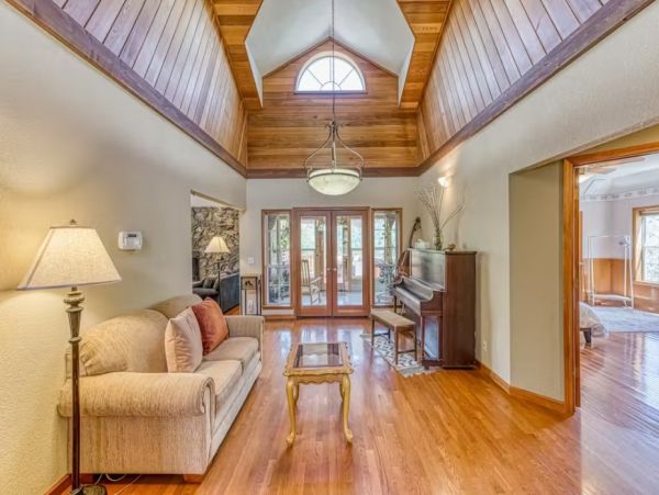 Peaceful Mountain Retreat 7 BR North Fork Vacation Home