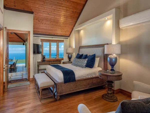 Big Island Luxury Estate with Amazing Ocean and Bay Views