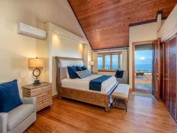 Big Island Luxury Estate with Amazing Ocean and Bay Views