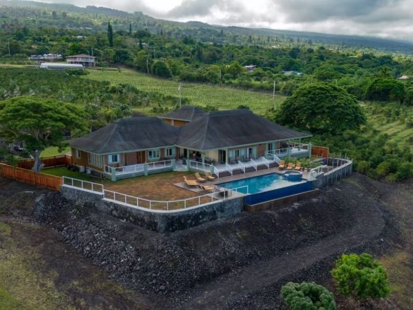 Big Island Luxury Estate with Amazing Ocean and Bay Views