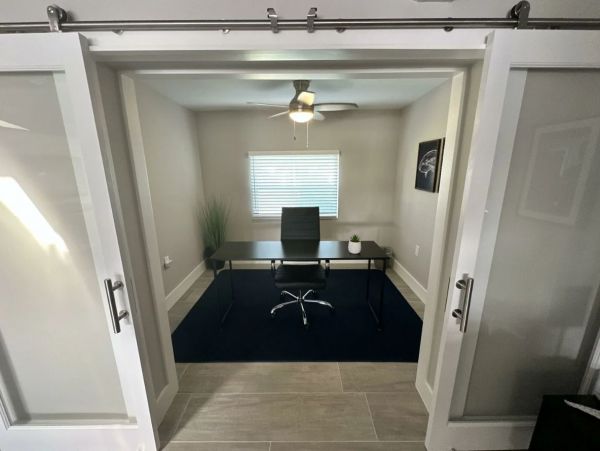 Canalfront Luxury Home in Cape Coral with Pool and Boat Dock