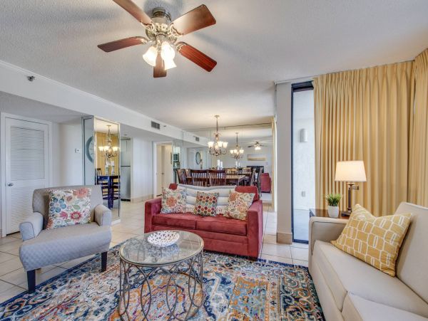 Destin Vacation Condo Two Bedroom Walk to Beach