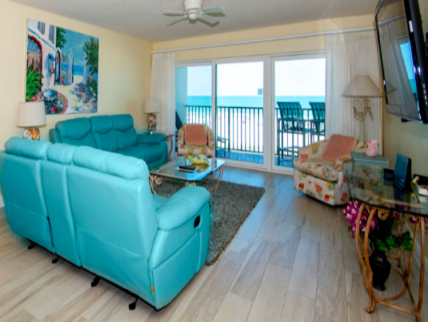 Two Bedroom , 2 Bathroom Condo with Gulf views