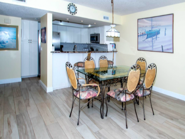 Two Bedroom , 2 Bathroom Condo with Gulf views