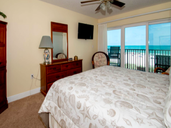 Two Bedroom , 2 Bathroom Condo with Gulf views