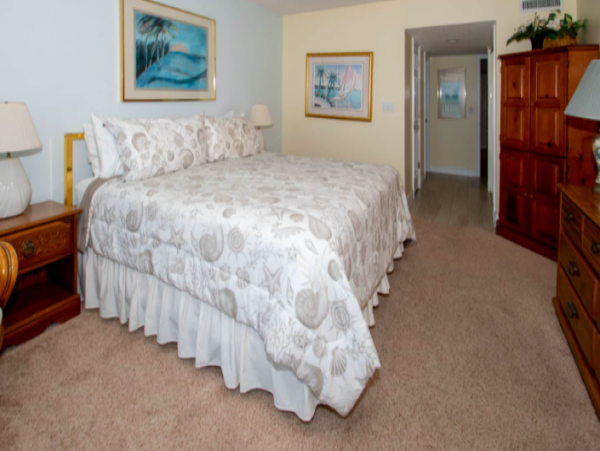 Two Bedroom , 2 Bathroom Condo with Gulf views
