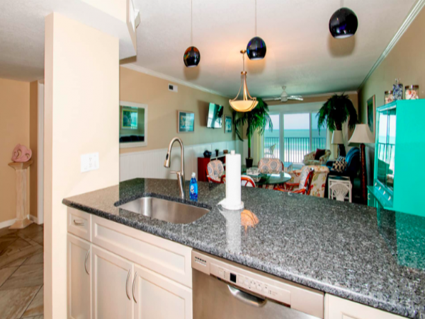 Cozy Beachfront Condo with Stunning Gulf Views