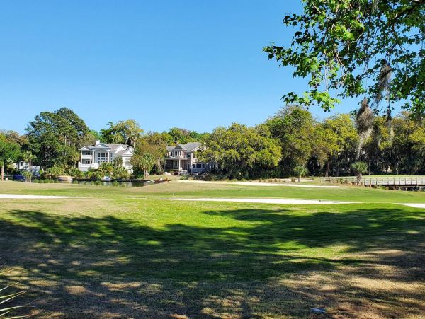 Hilton Head Vacation Condo Two Bedroom Walk to Beach