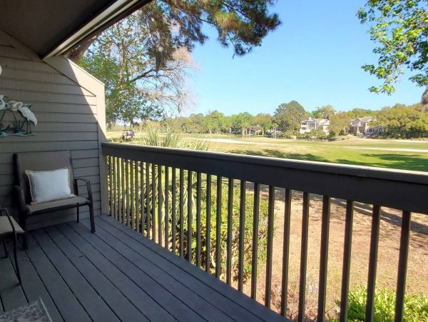 Hilton Head Vacation Condo Two Bedroom Walk to Beach