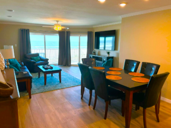 2 Bedroom/2 Bathroom Oceanfront Condo with spectacular views