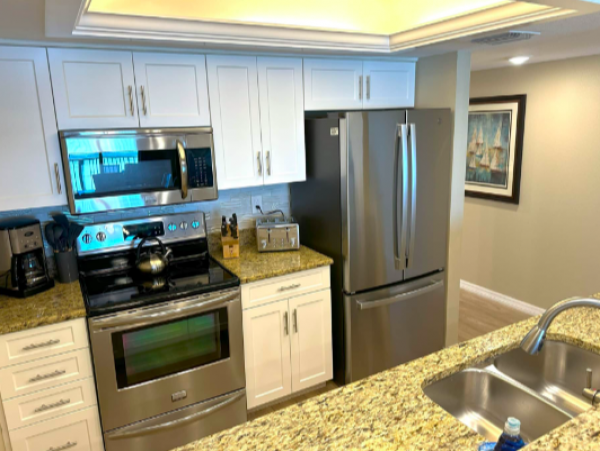 2 Bedroom/2 Bathroom Oceanfront Condo with spectacular views