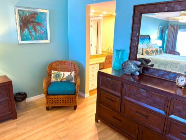 2 Bedroom/2 Bathroom Oceanfront Condo with spectacular views