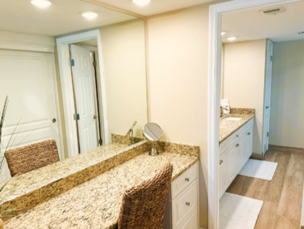 2 Bedroom/2 Bathroom Oceanfront Condo with spectacular views