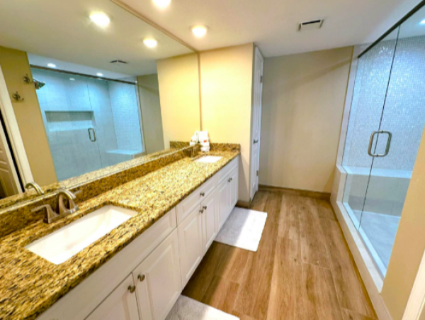 2 Bedroom/2 Bathroom Oceanfront Condo with spectacular views