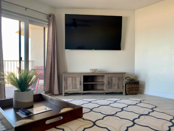 2 Bedroom 2 Bathroom Condo with Clearwater Beach View