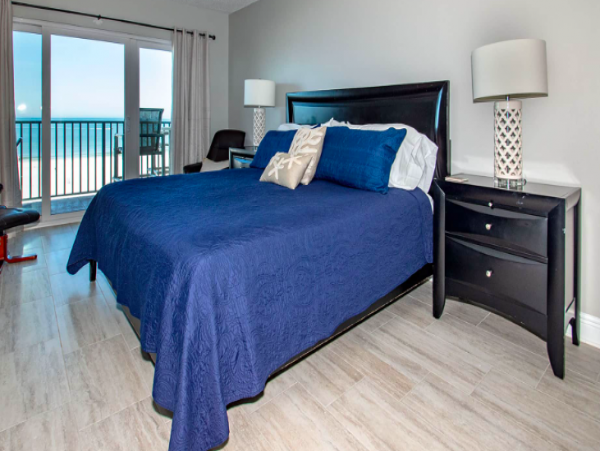 Premium 3 Bedroom 2 Bathroom Ocean Front Condo