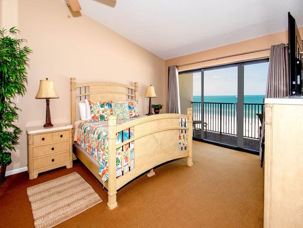 Gulf Front Clearwater Vacation Penthouse Sleeps Ten Guests