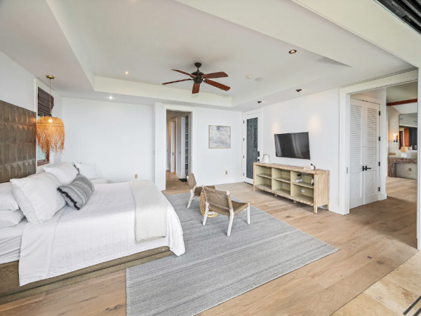 Luxury 5 Bedroom Villa with Full Ocean Views