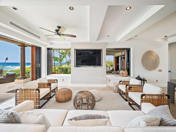 Luxury 5 Bedroom Villa with Full Ocean Views