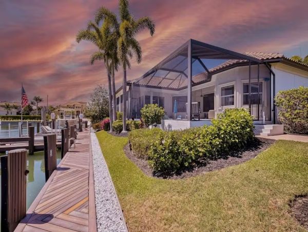 Marco Island Vacation Home Four Bedroom with Pool
