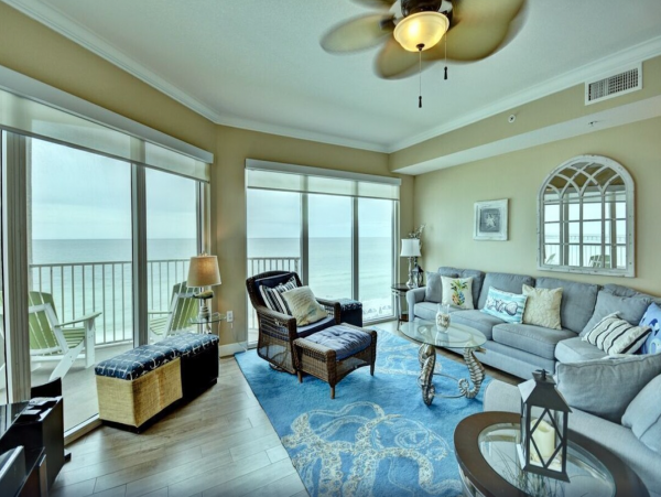 Lovely 3rd Floor Corner Unit