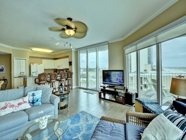 Lovely 3rd Floor Corner Unit