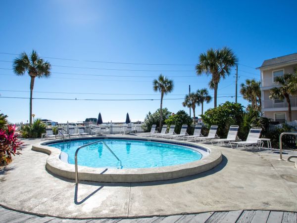 Miramar Beach One Bedroom Condo Steps to the Sugar White Sands