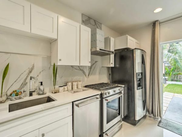 Cozy Two Bedroom Vacation Home in West Palm Beach