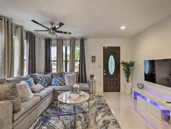 Cozy Two Bedroom Vacation Home in West Palm Beach